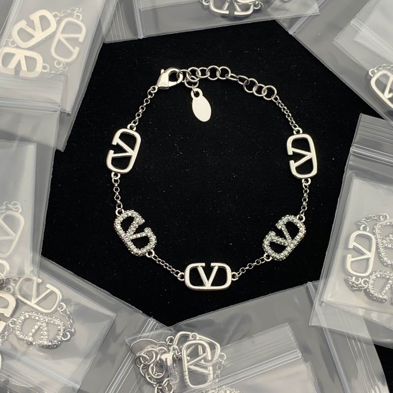 Valentino bracelet 05lyx33 (1)